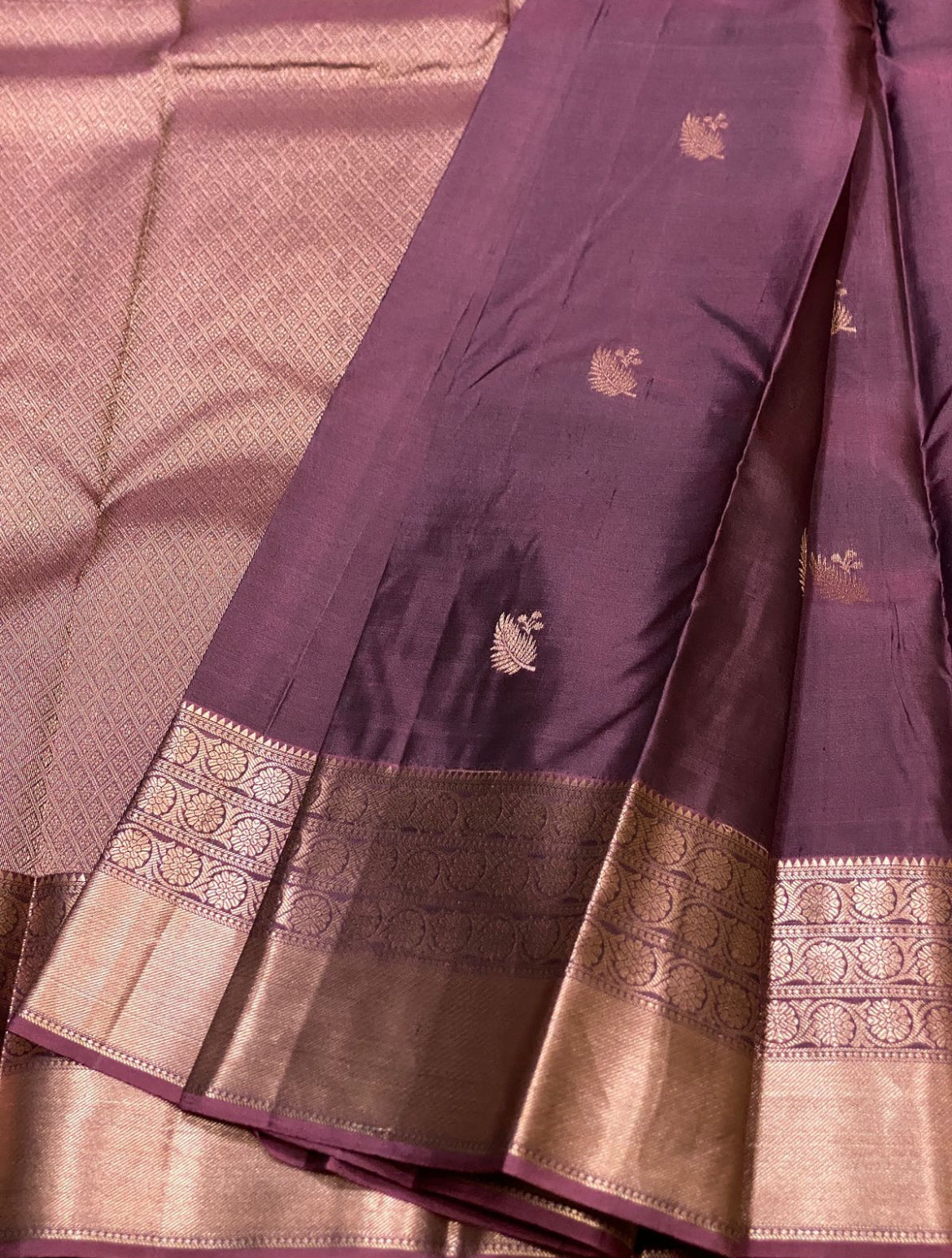. Pure Kanchipuram Handloom Silk Saree – Brown with Purple Undertones