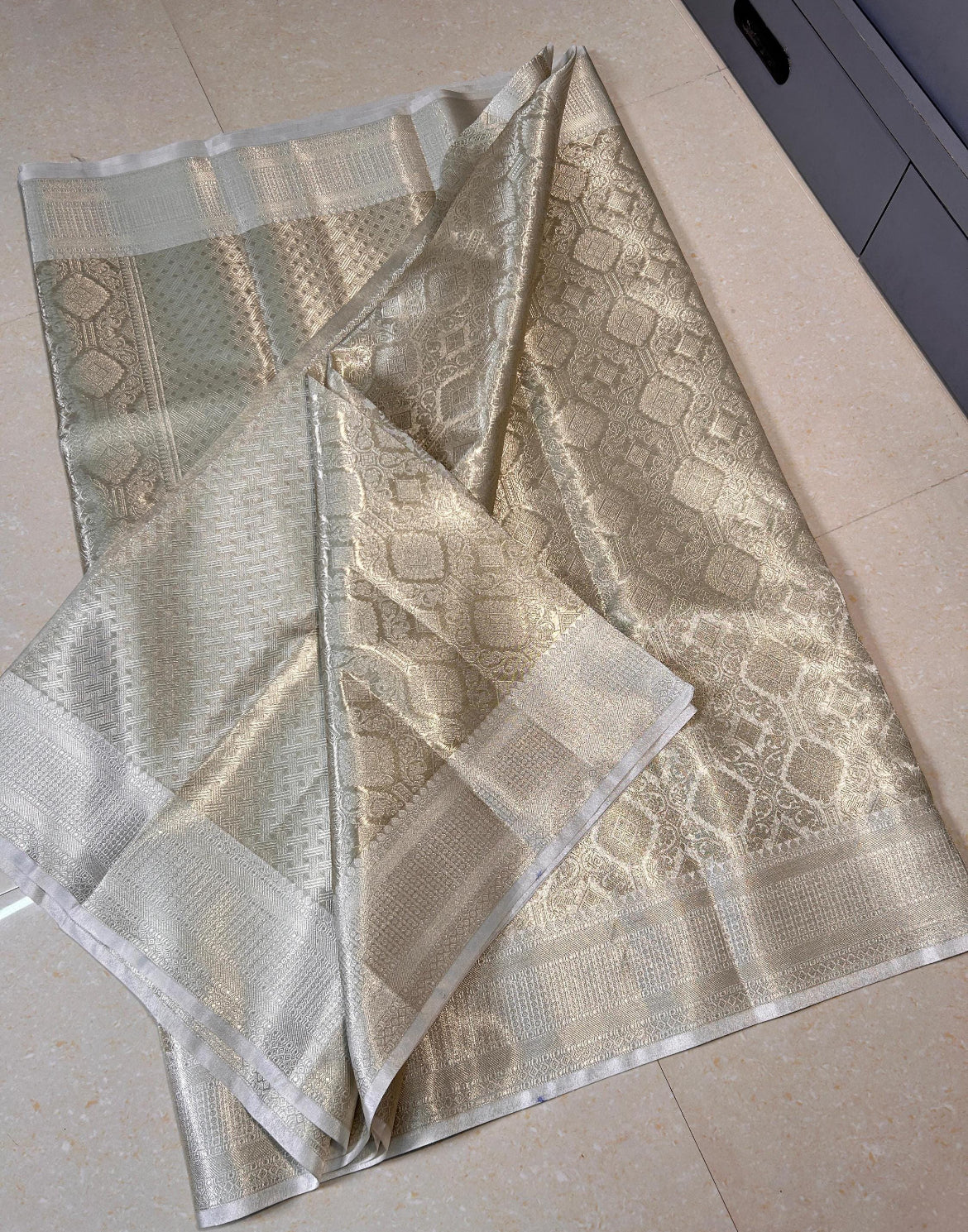 . Tissue Saree – Metallic White and Silver - Art Silk