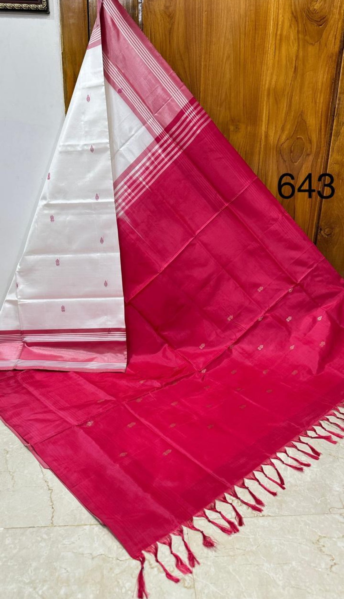 . Vaalai Pattu Vegan Silk Handloom Saree Collection – Lightweight Elegance with Traditional Charm