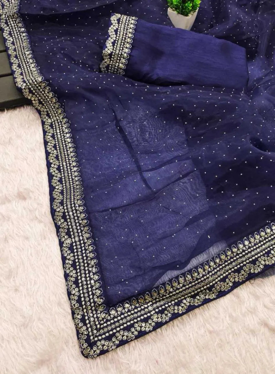 .Thread & Sequin Lace Border Elegance  Navy Blue Organza Saree – Thread & Sequin Lace Border Elegance